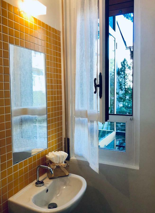 Florence Liberta Apartment With Balcony Exterior foto
