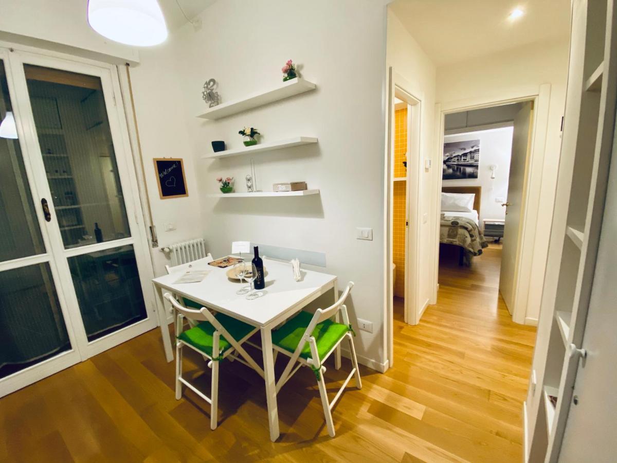 Florence Liberta Apartment With Balcony Exterior foto